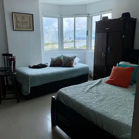 La Torre Del Laguito Apartamento *